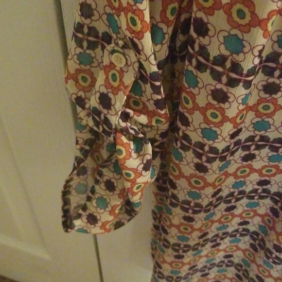 Flower pattern blouse - Picture 3 of 3